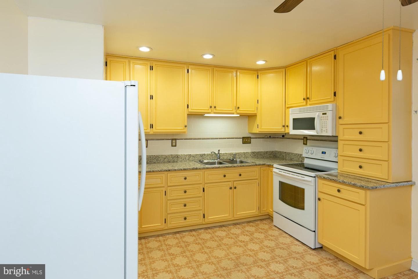 19 Cardinal Drive photo 25