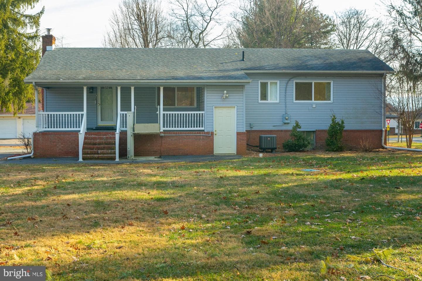 19 Cardinal Drive photo 4