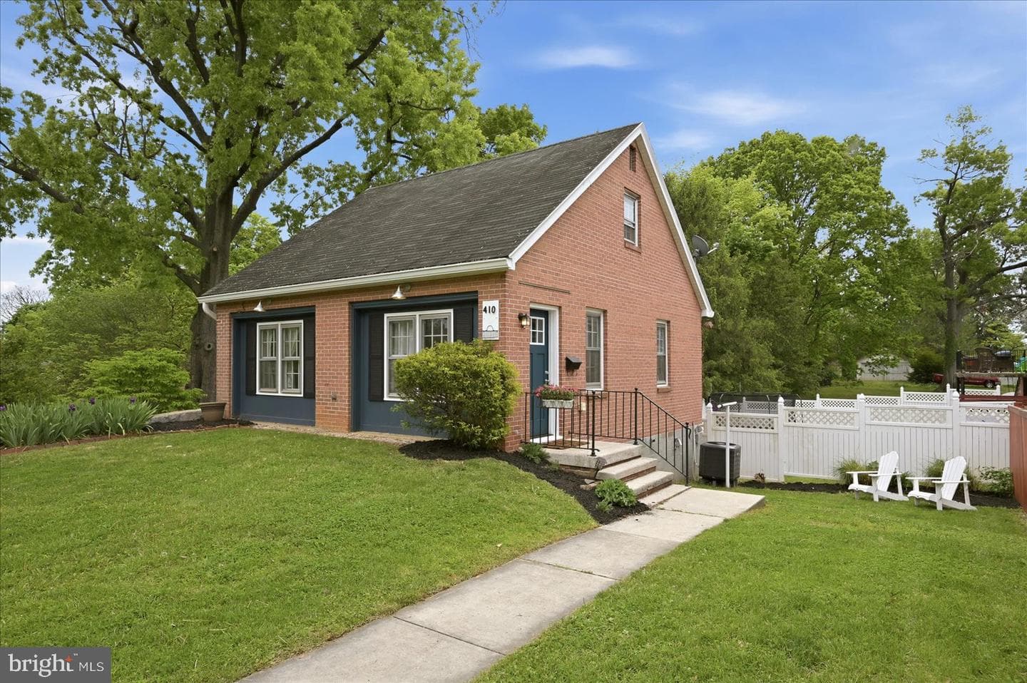 410 E Hunter Street photo 39