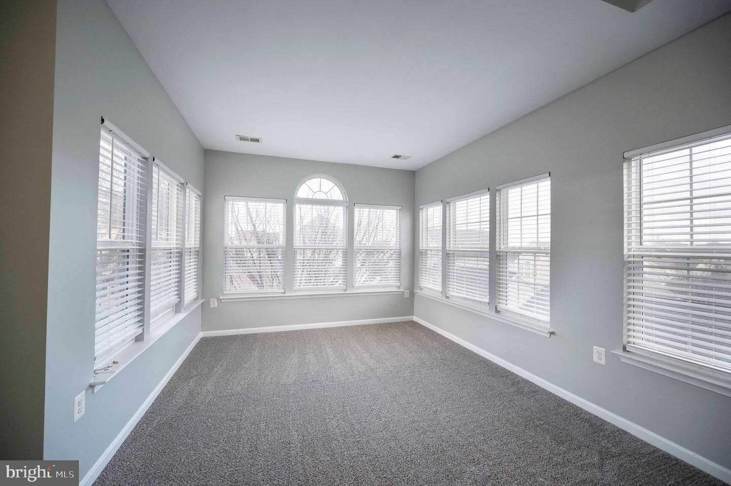 424 Prospect Hill Boulevard photo 37