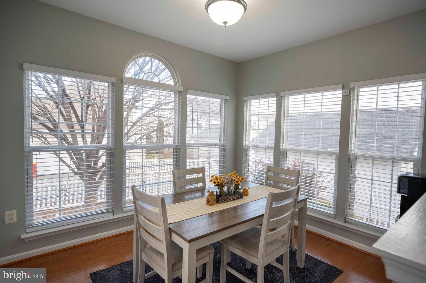 424 Prospect Hill Boulevard photo 4