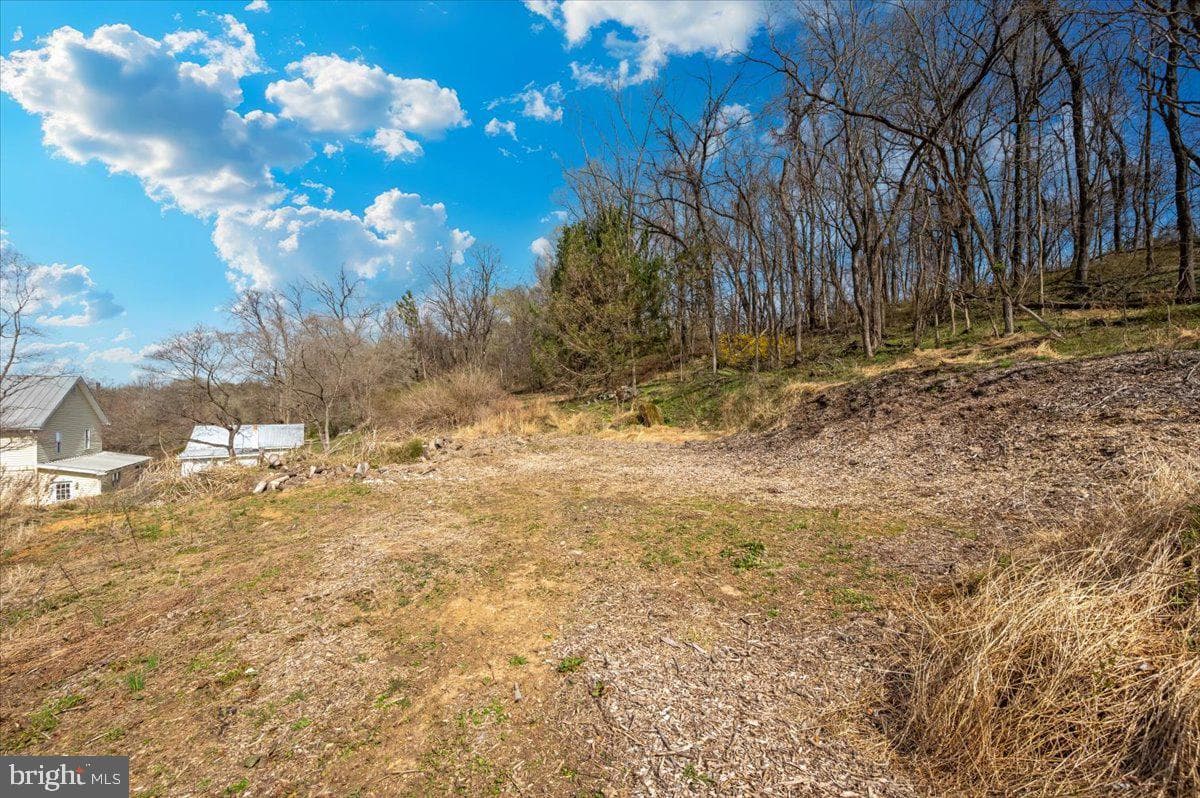 550 Halltown Road photo 56
