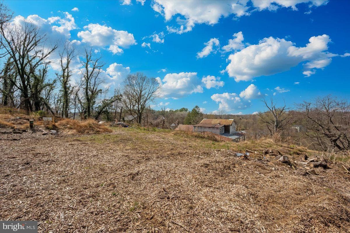 550 Halltown Road photo 57