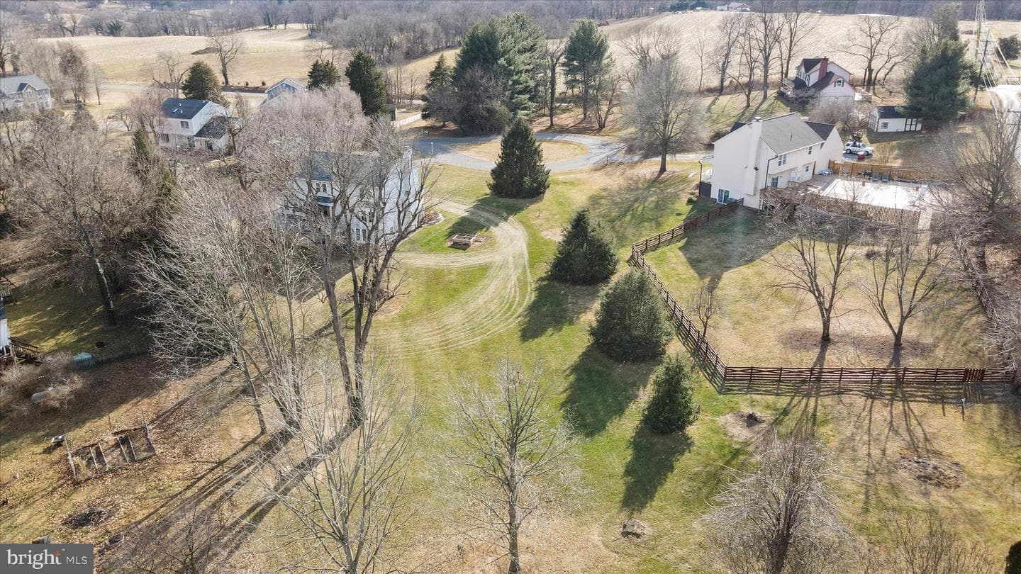 99 Shenandoah View Drive photo 10