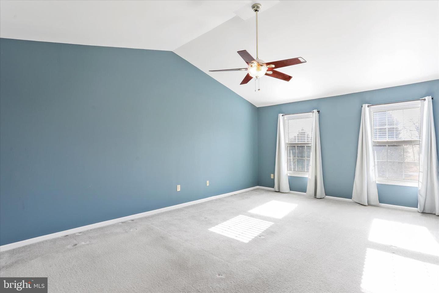 99 Shenandoah View Drive photo 31