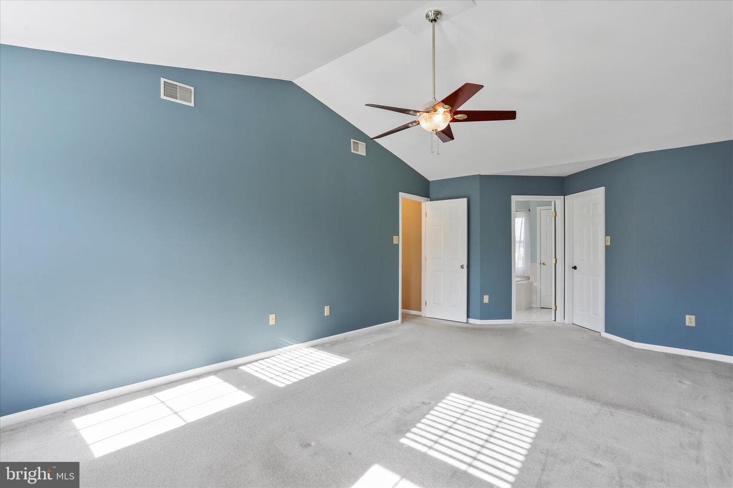 99 Shenandoah View Drive photo 33