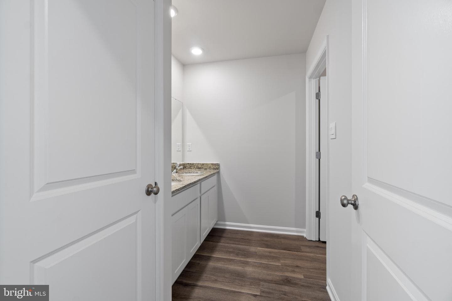 126 Riderwood Way photo 34