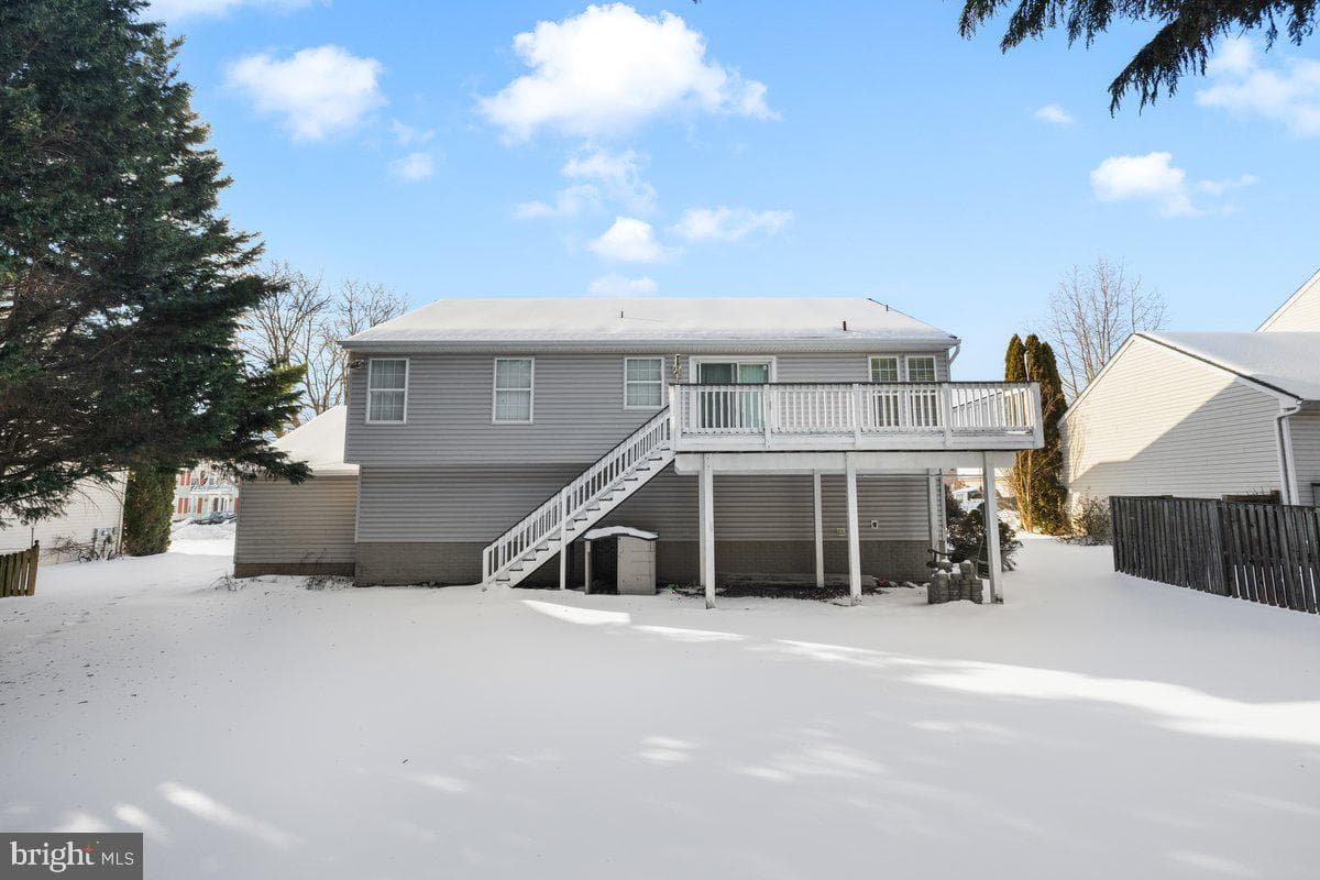 115 Crosswinds Drive photo 2