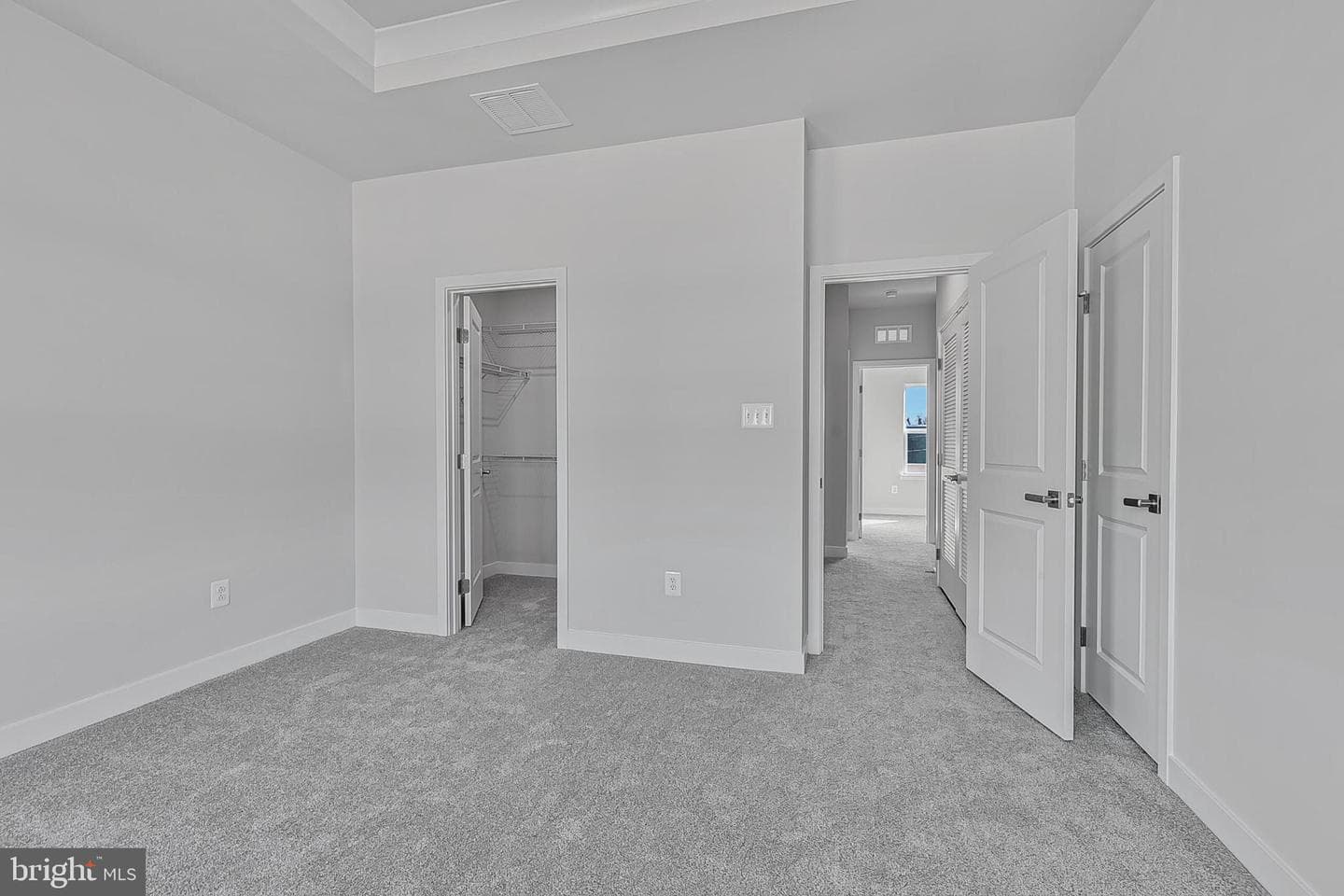 9 Oasis Avenue photo 32
