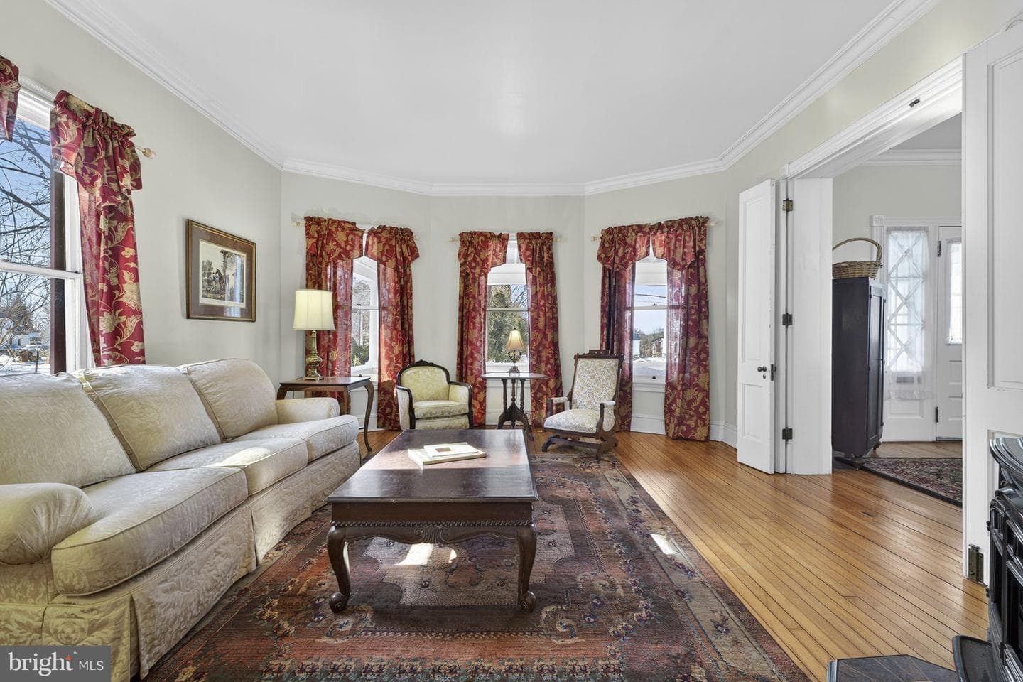 523 S George Street photo 27
