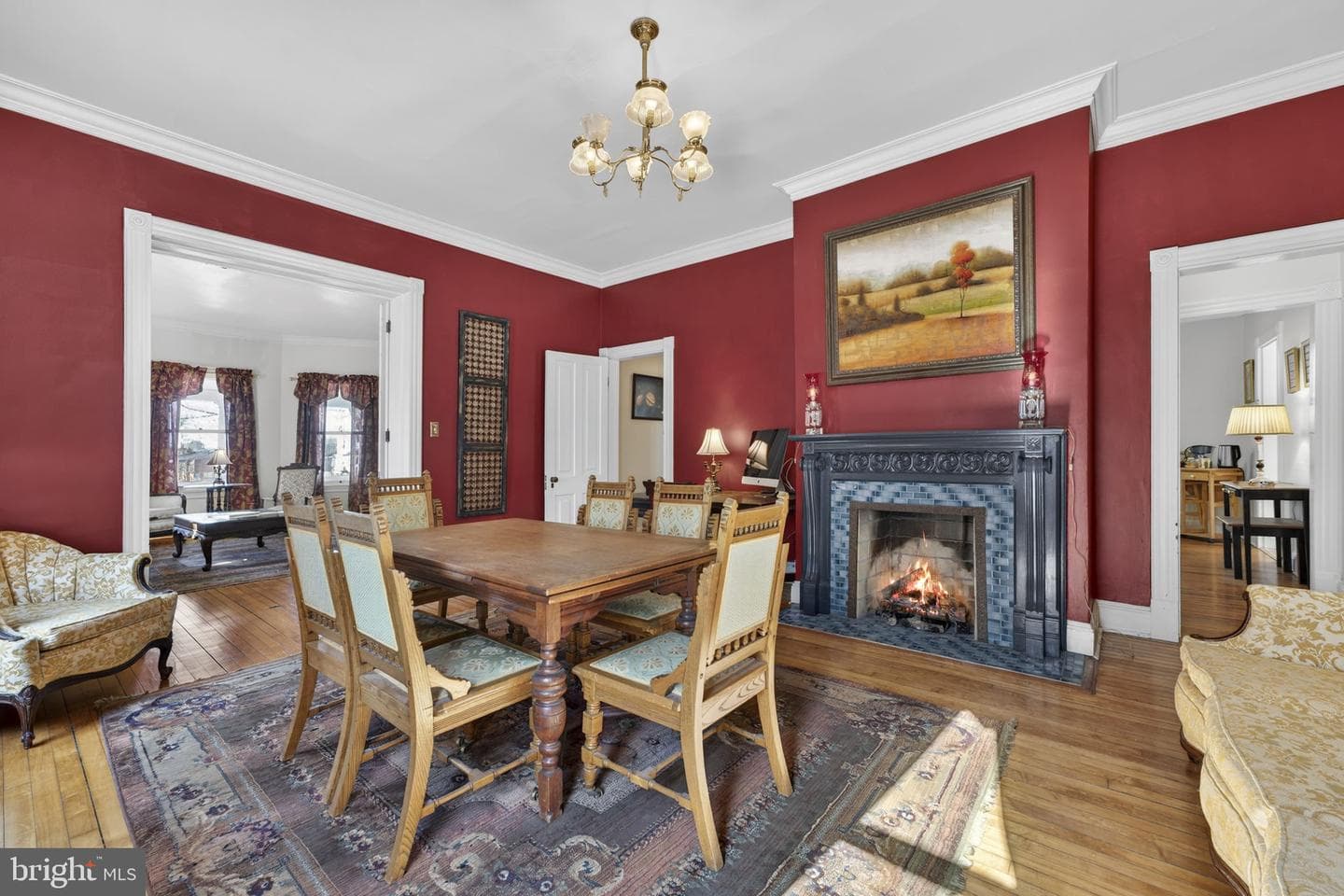 523 S George Street photo 32