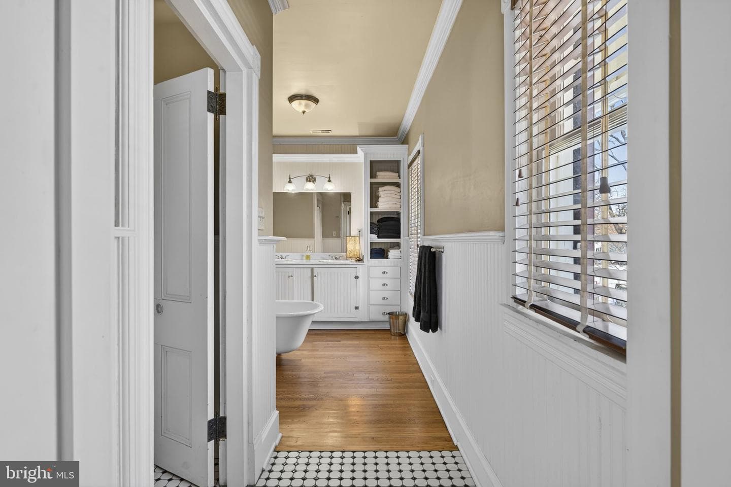 523 S George Street photo 65