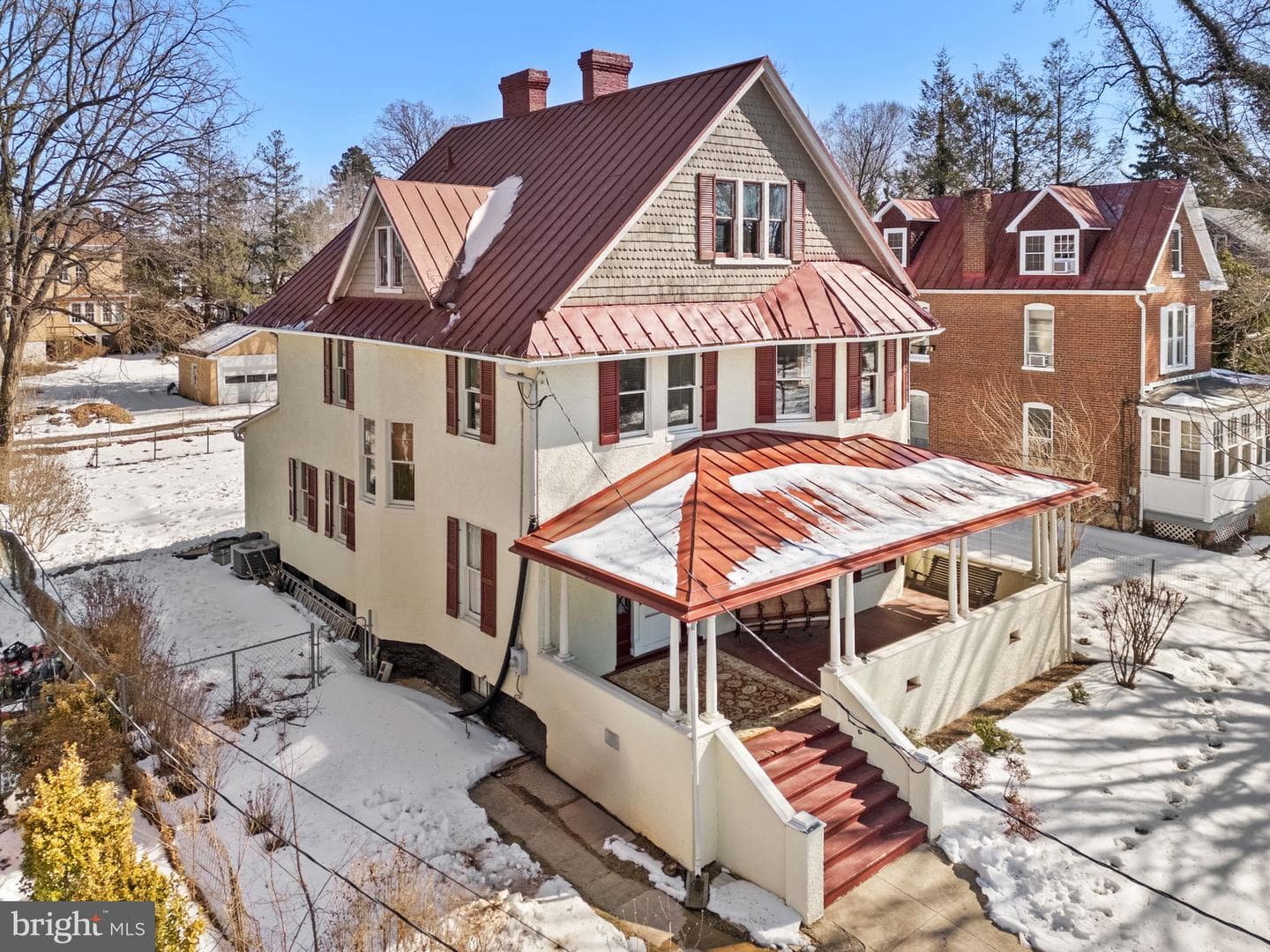 523 S George Street photo 86