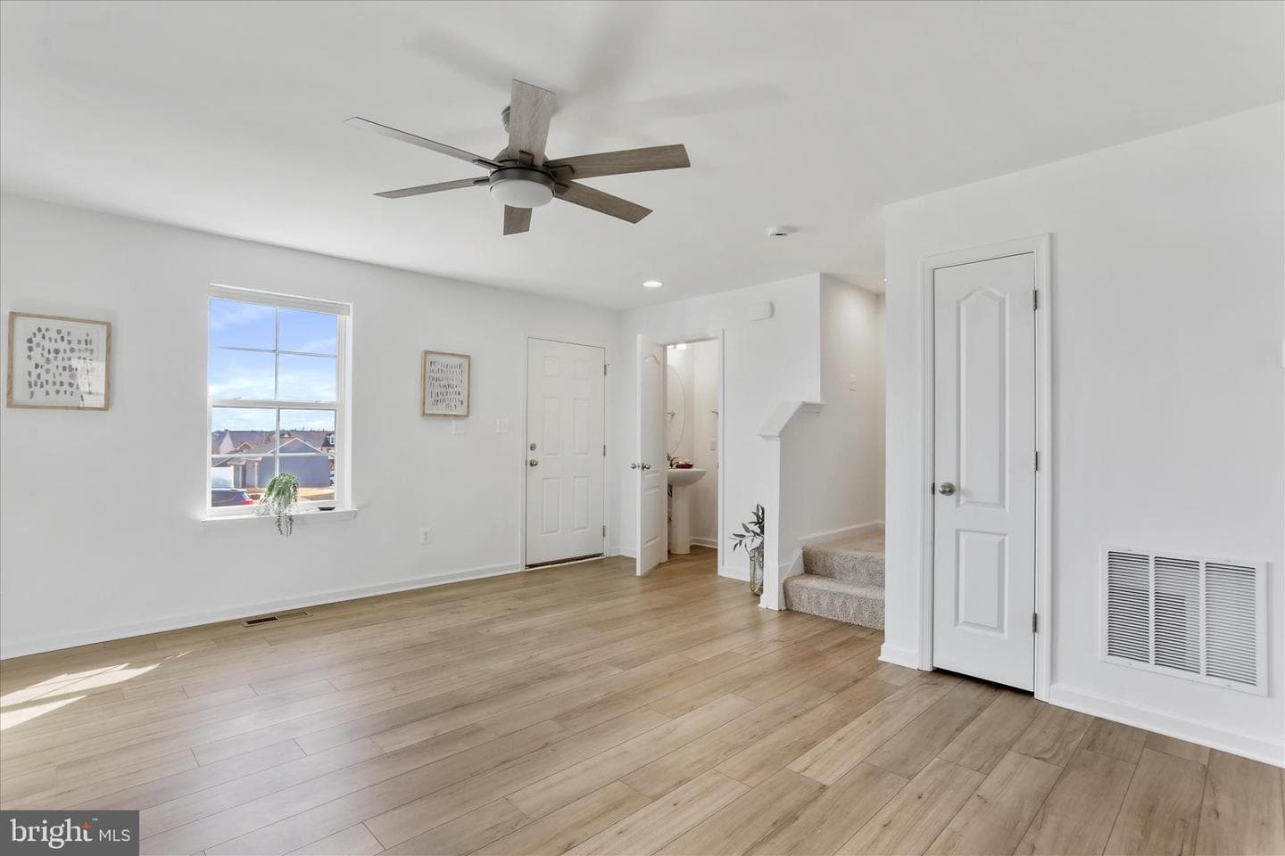 621 Lord Fairfax Street photo 8