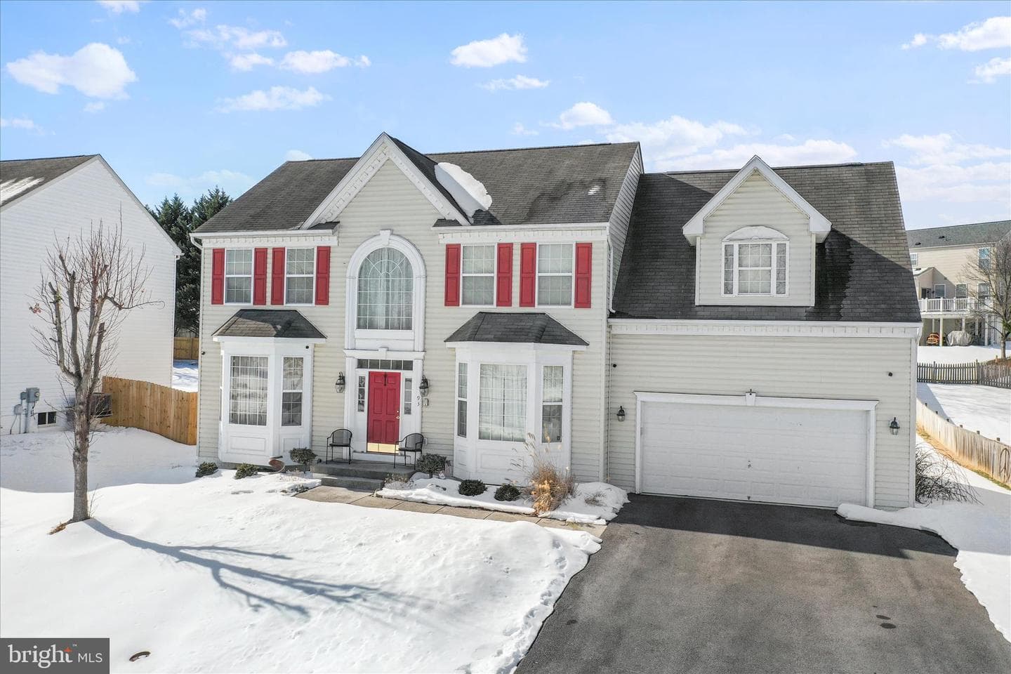 93 Kimberwicke Drive S photo 2