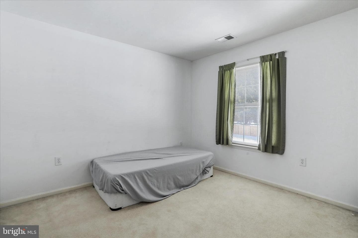 93 Kimberwicke Drive S photo 27
