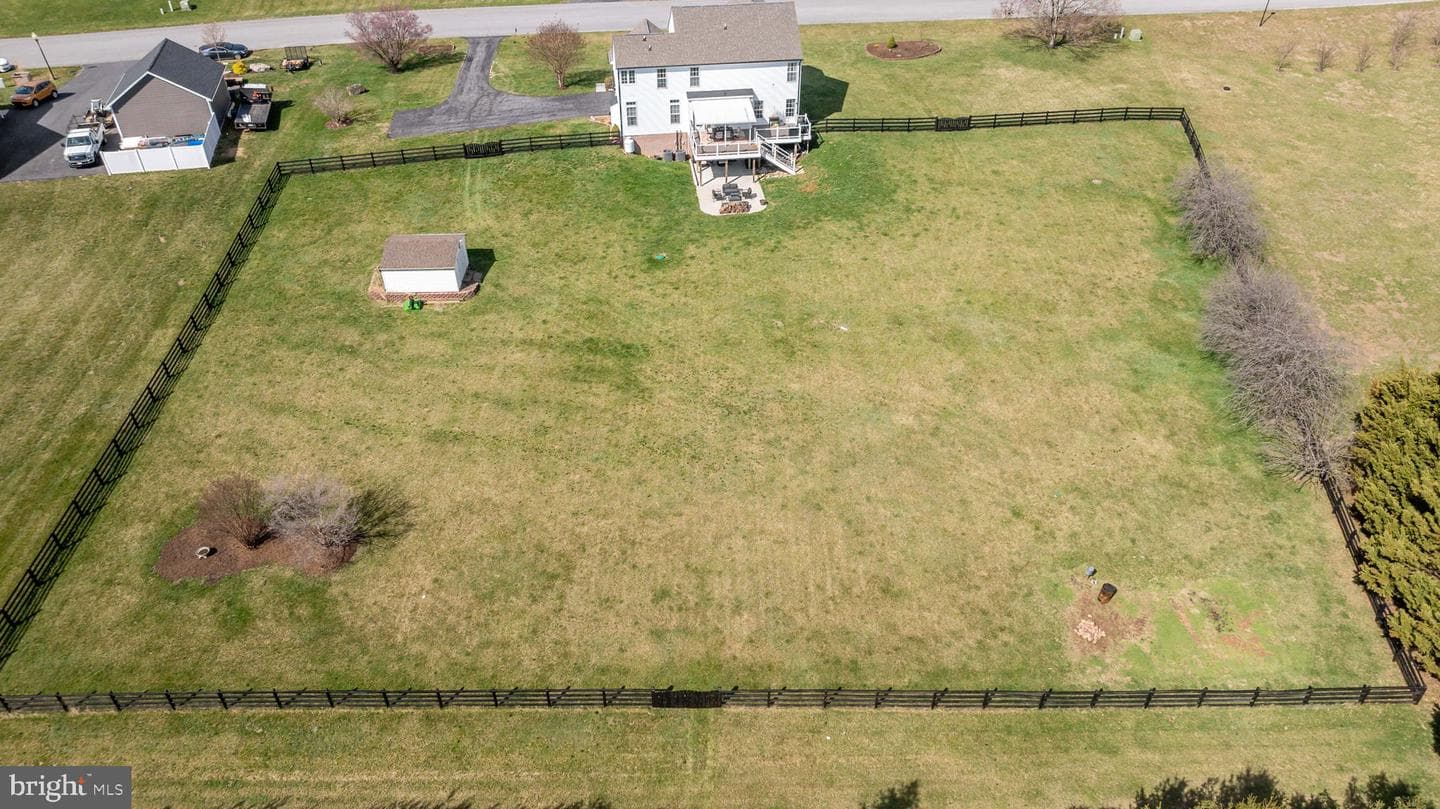 118 Carriage Drive photo 64