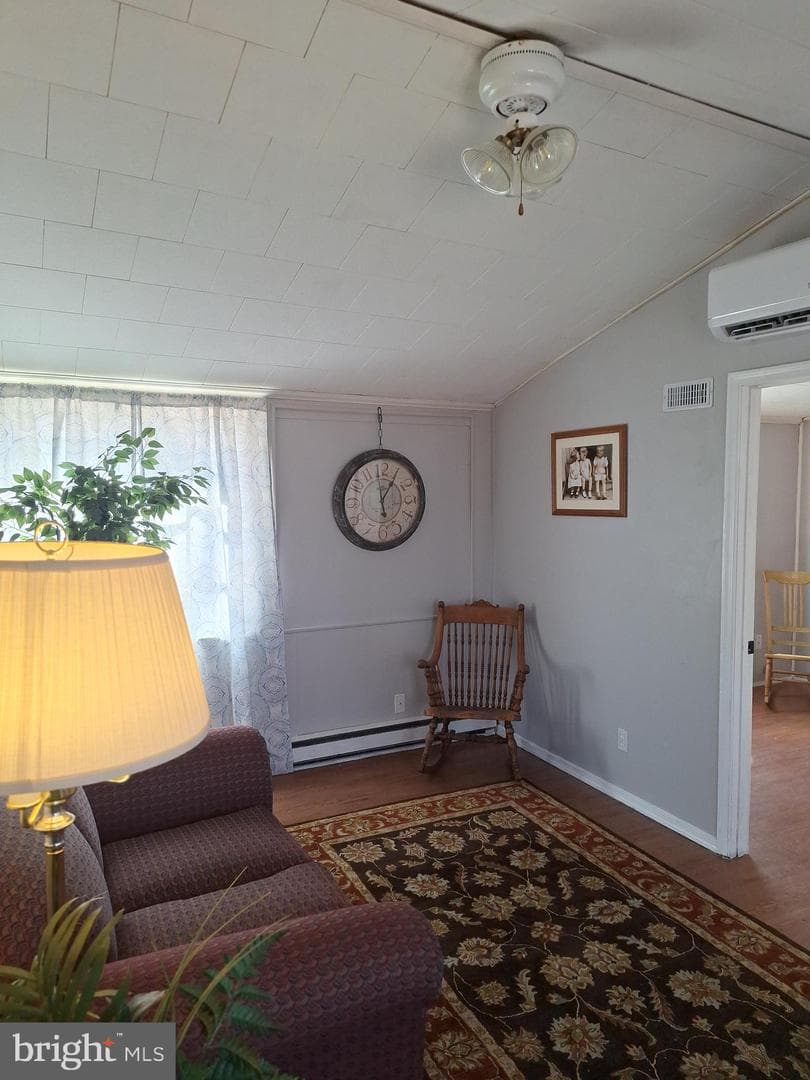 178 Huckleberry Lane photo 4