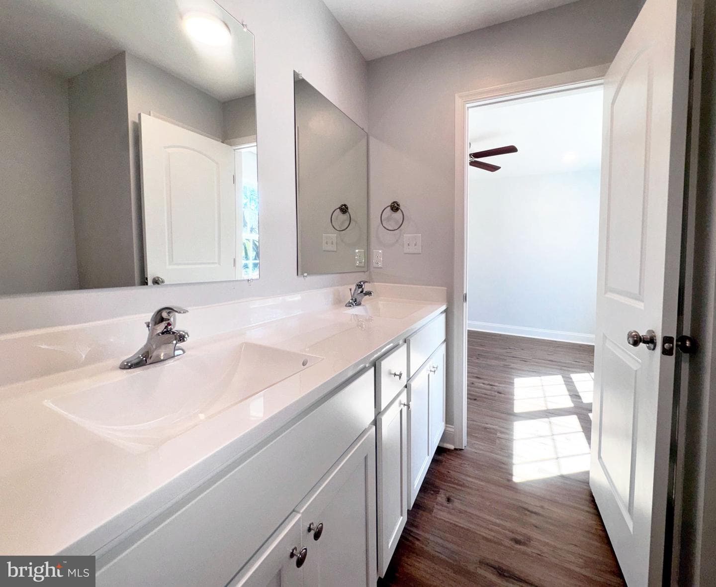 375 Burns Street photo 25