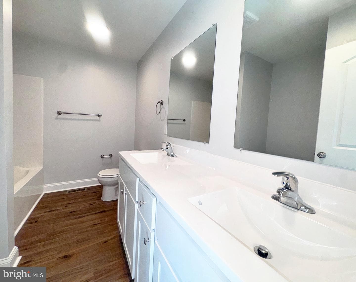 375 Burns Street photo 26