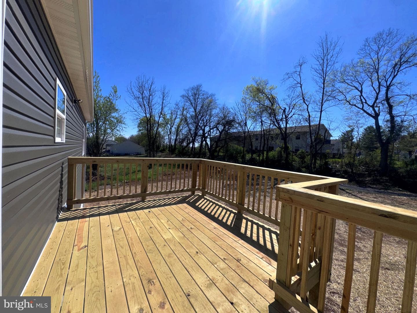 375 Burns Street photo 32