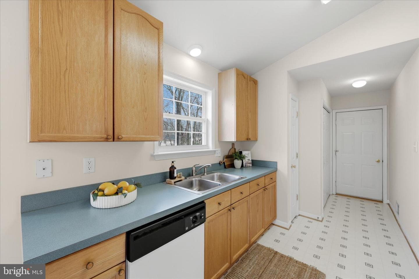 48 Altoona Way photo 15