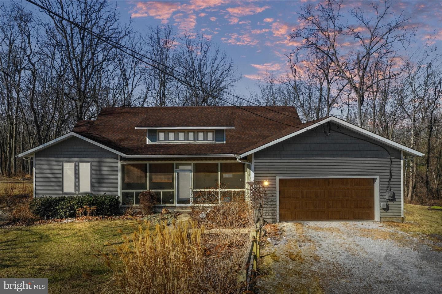 183 Byer Lane photo 2