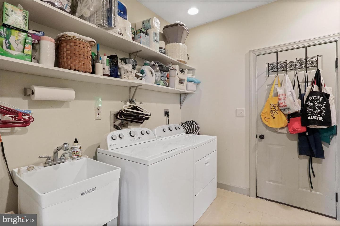 183 Byer Lane photo 33