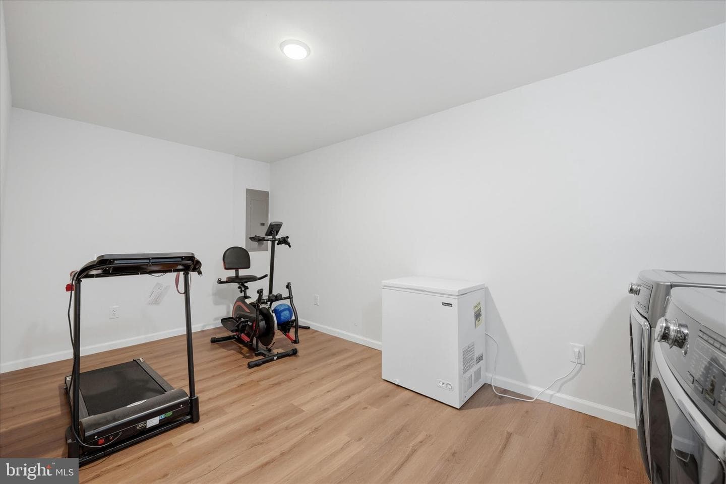 224 Courier Drive photo 42