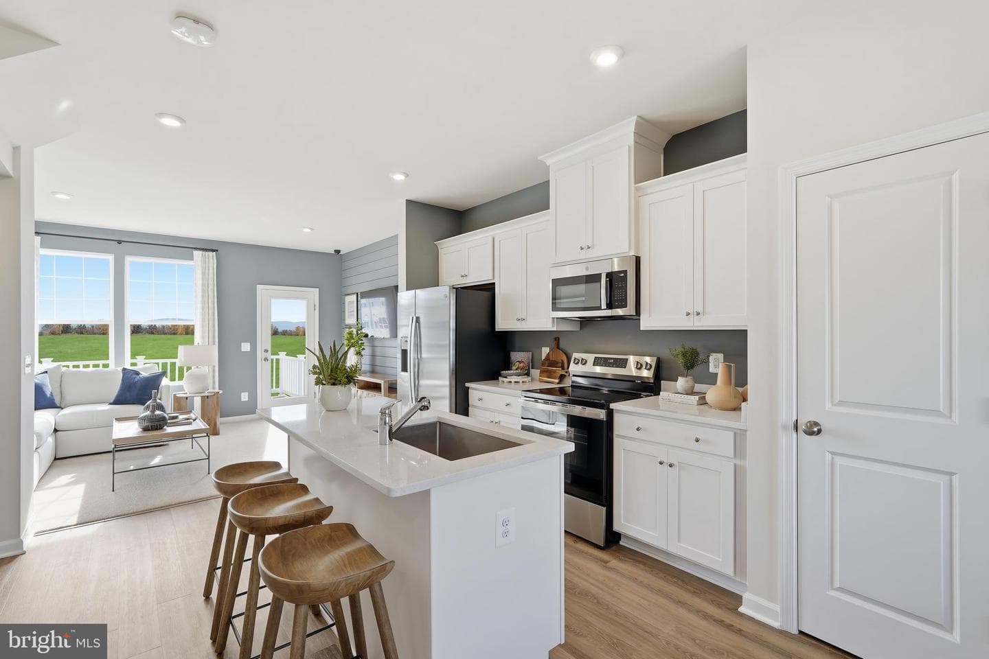 308 Presidents Pointe Avenue #[611] photo 63