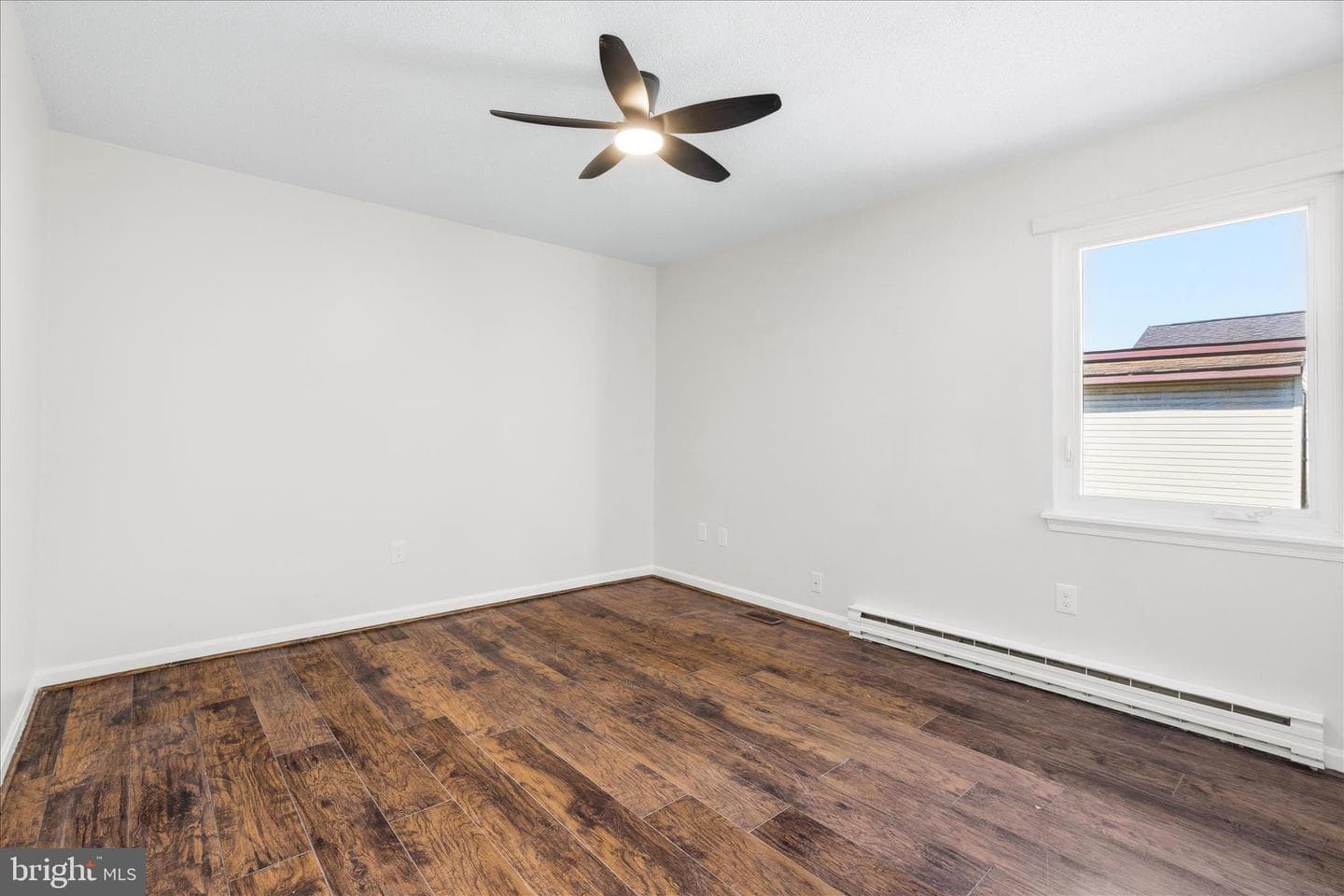 75 Fulton Avenue photo 11