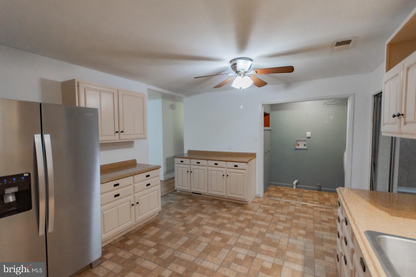 602 N. Reymann Street photo 12