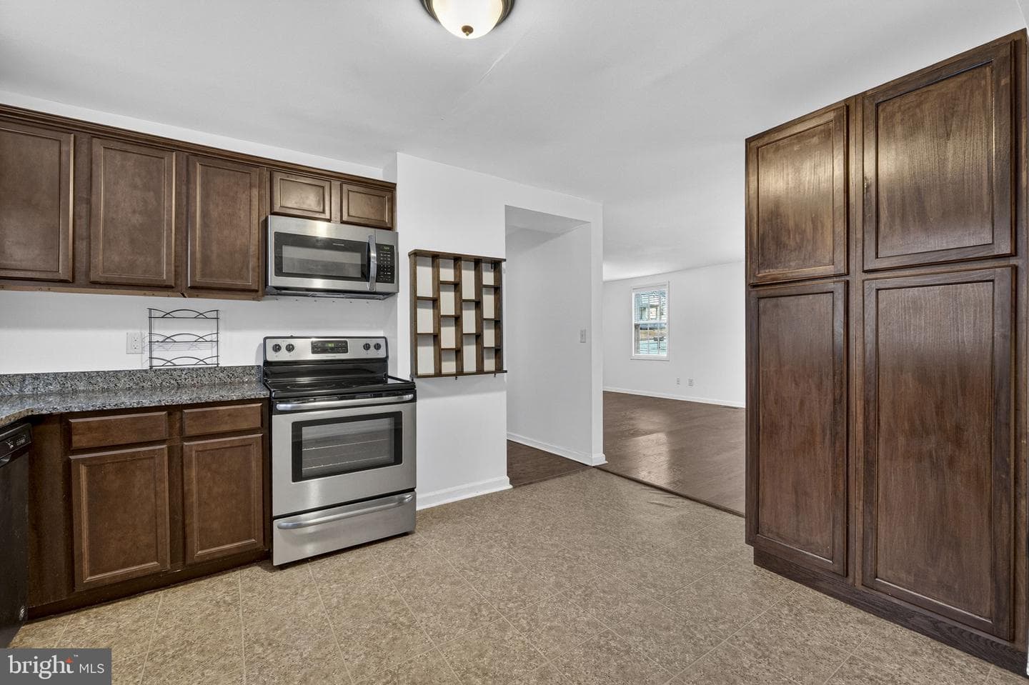 845 Jefferson Avenue photo 22