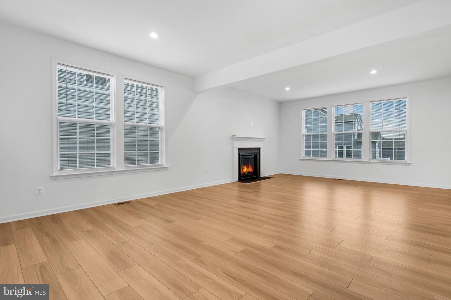 290 Newbury Street photo 12