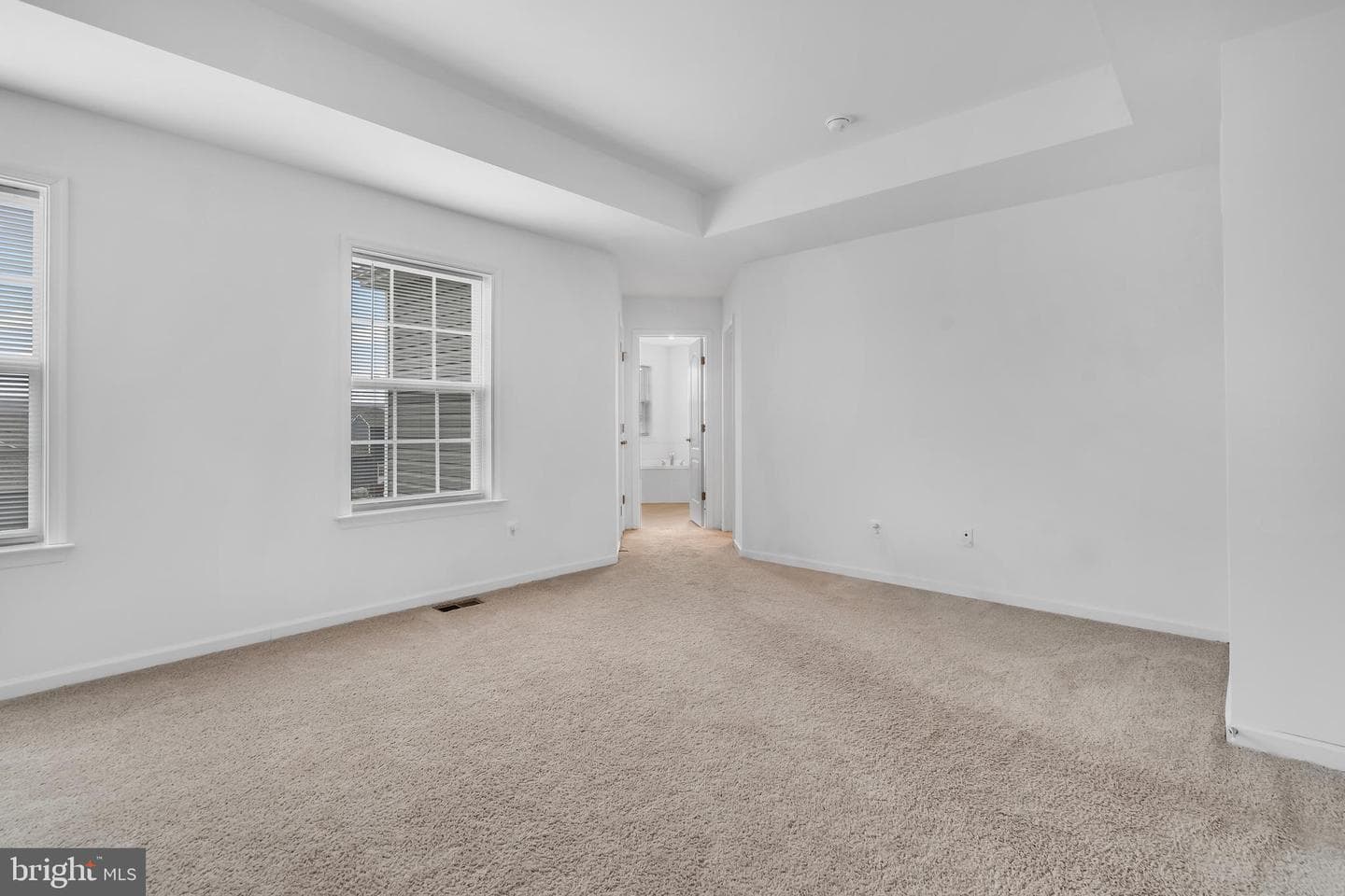 290 Newbury Street photo 30