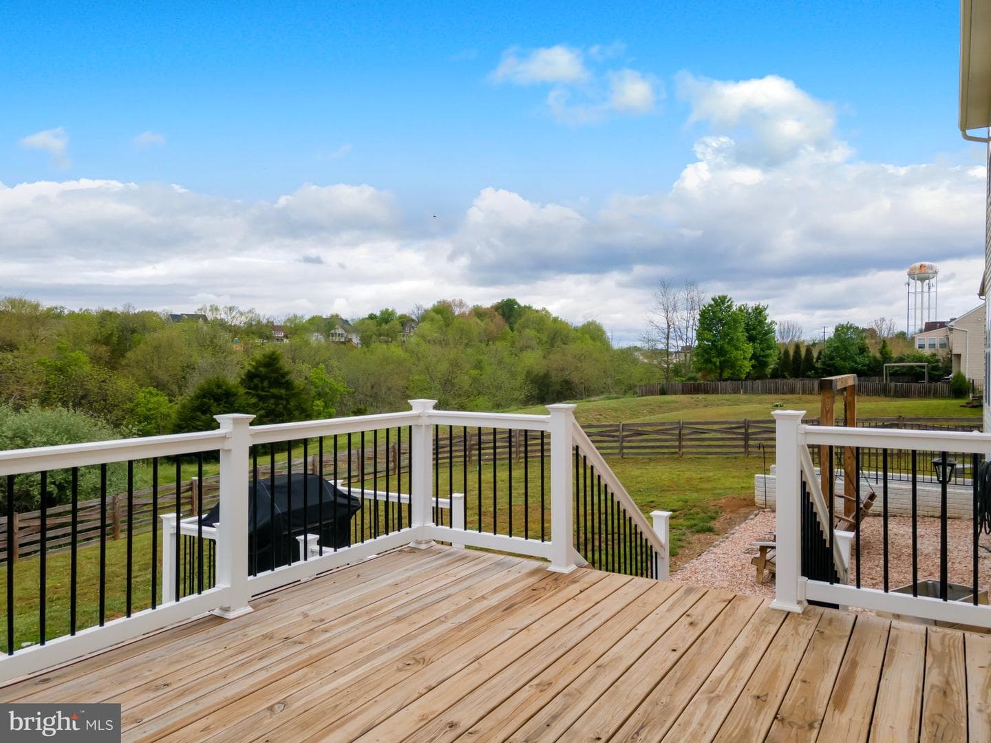 317 Stratus Dr photo 38