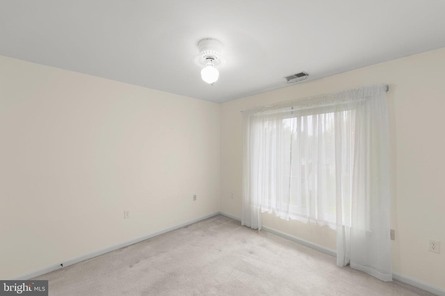 124 Deerfield Drive photo 24