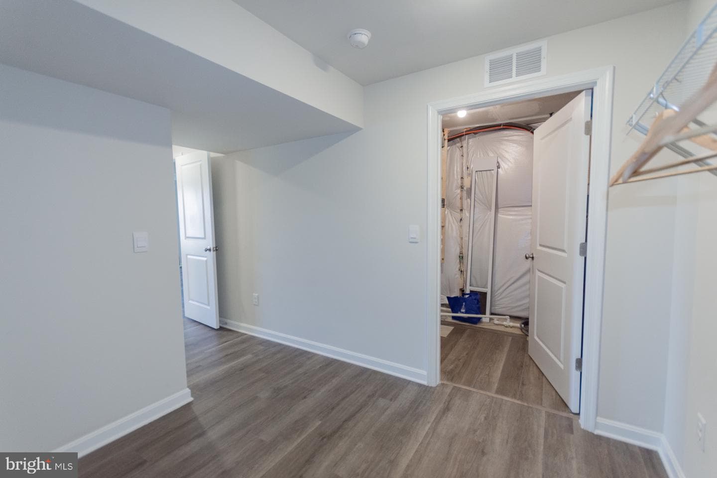 156 Centergate Drive photo 63