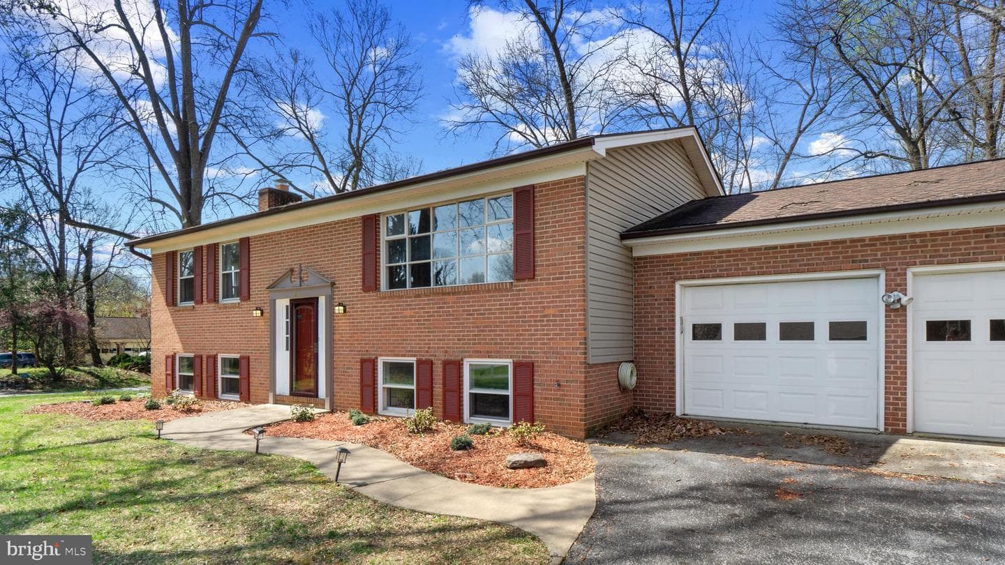 21 Captain Baird Court photo 18