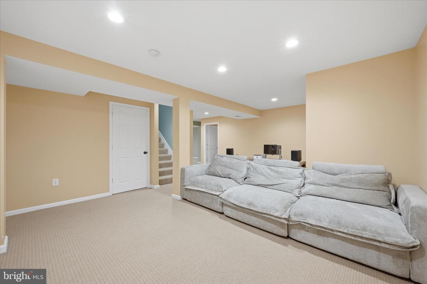 218 Braddock Street photo 44