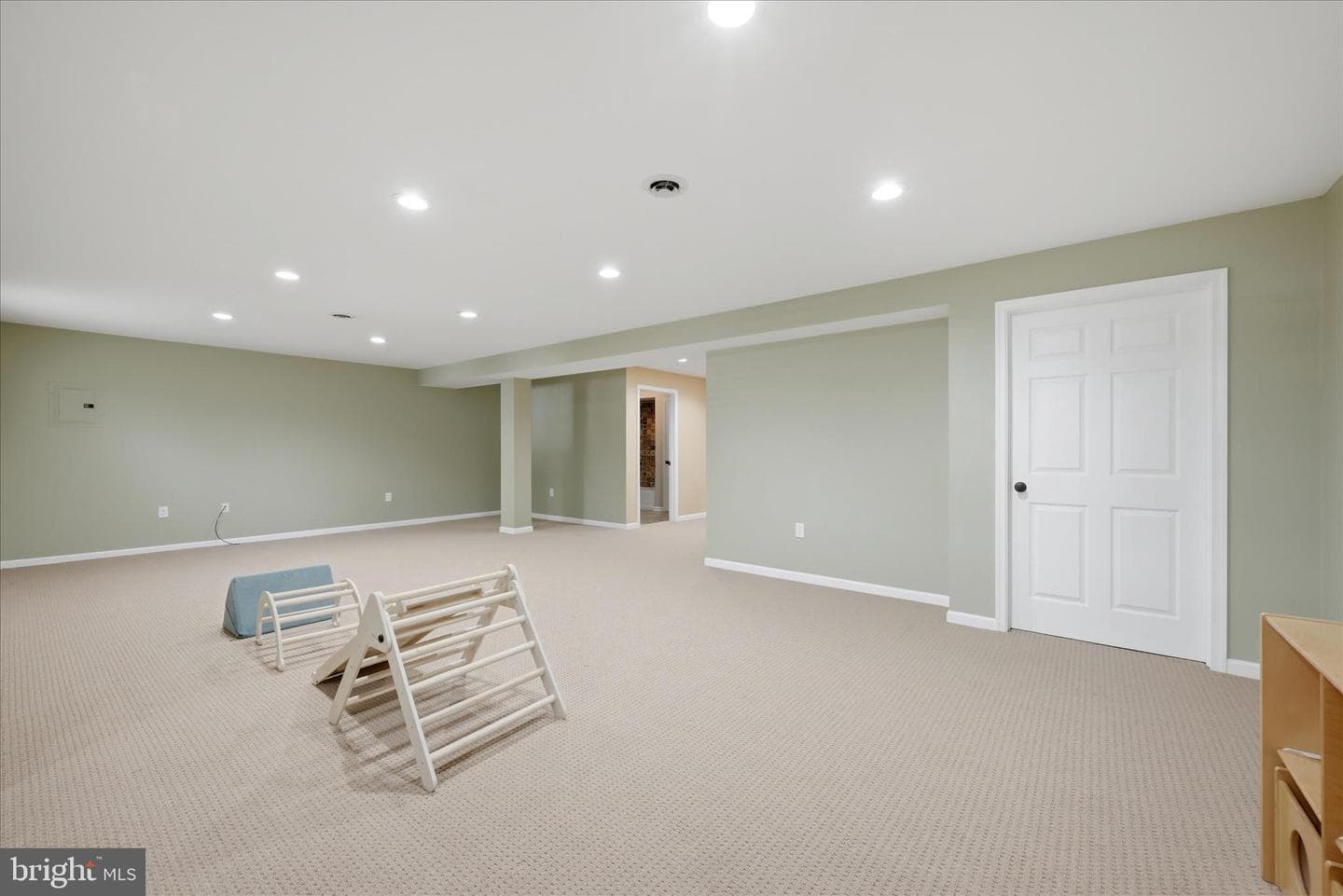 218 Braddock Street photo 51