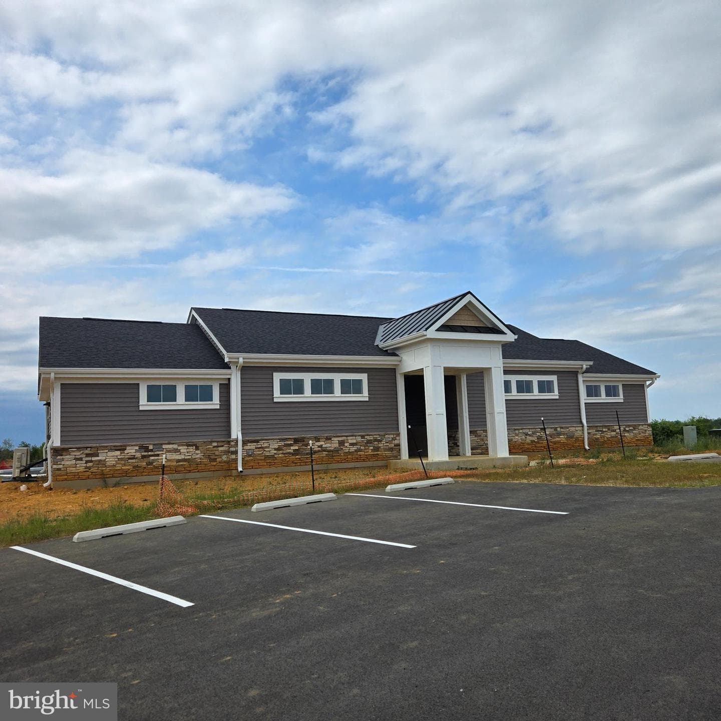 218 Braddock Street photo 86