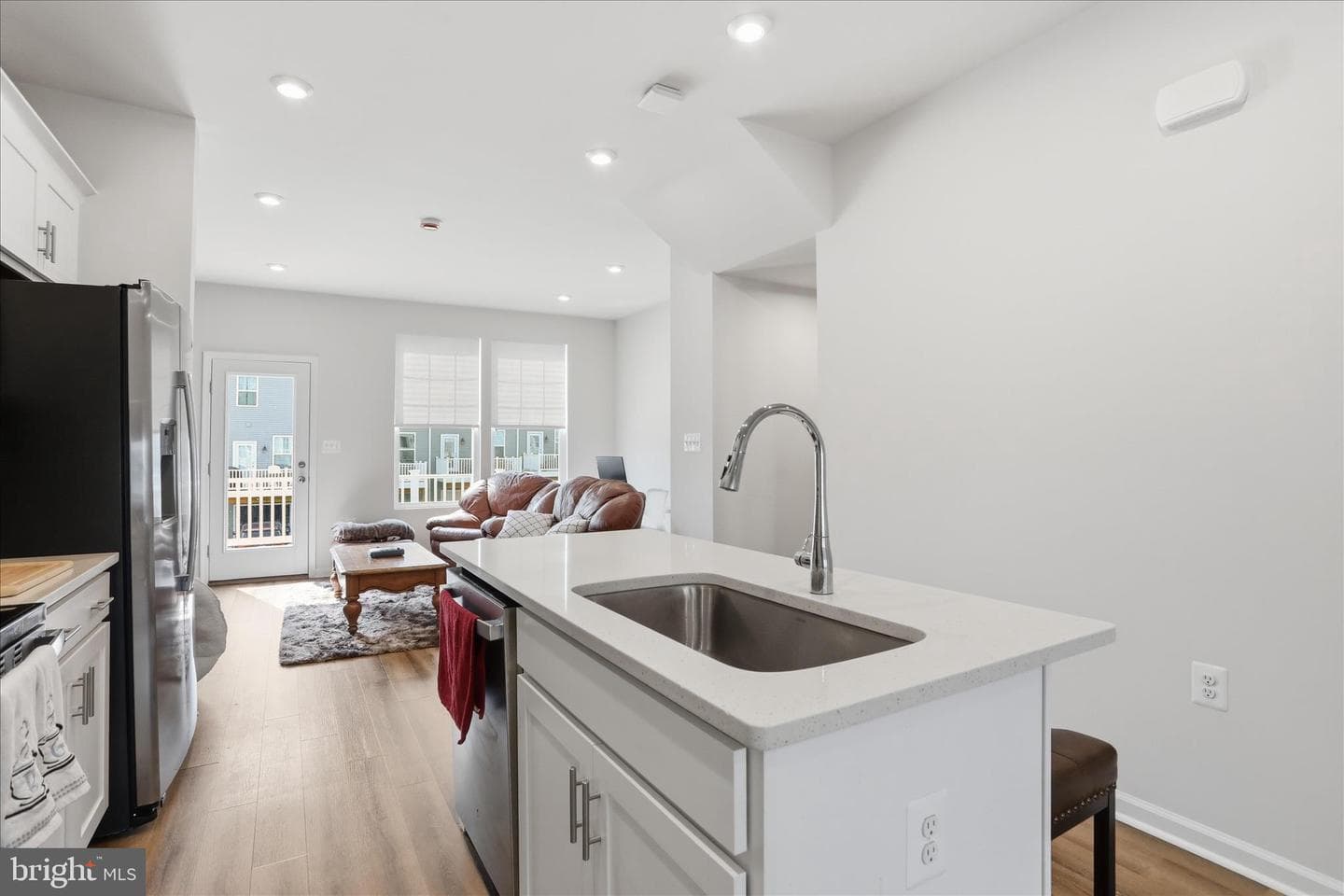 186 Coolidge Avenue photo 10