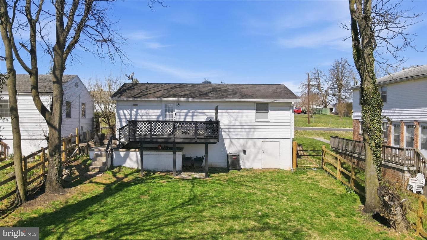 218 E 4th Avenue photo 23