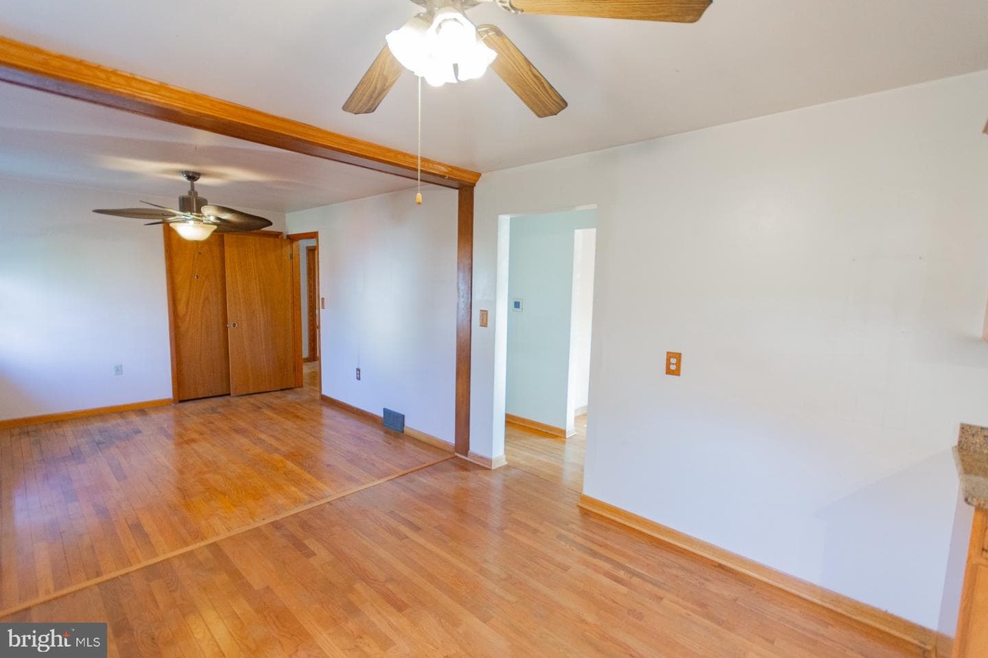 14801 Charles Town Road photo 10