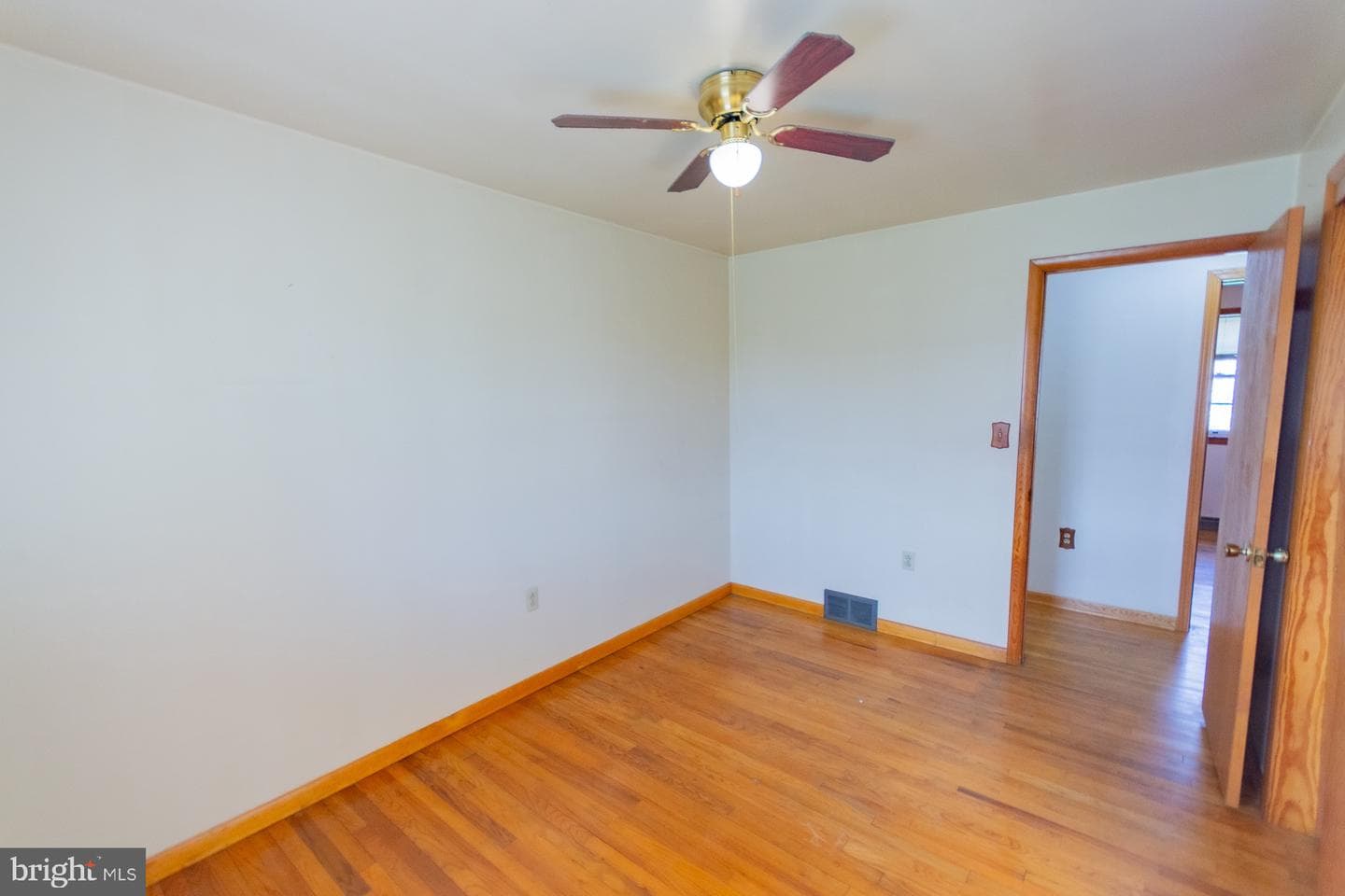 14801 Charles Town Road photo 20