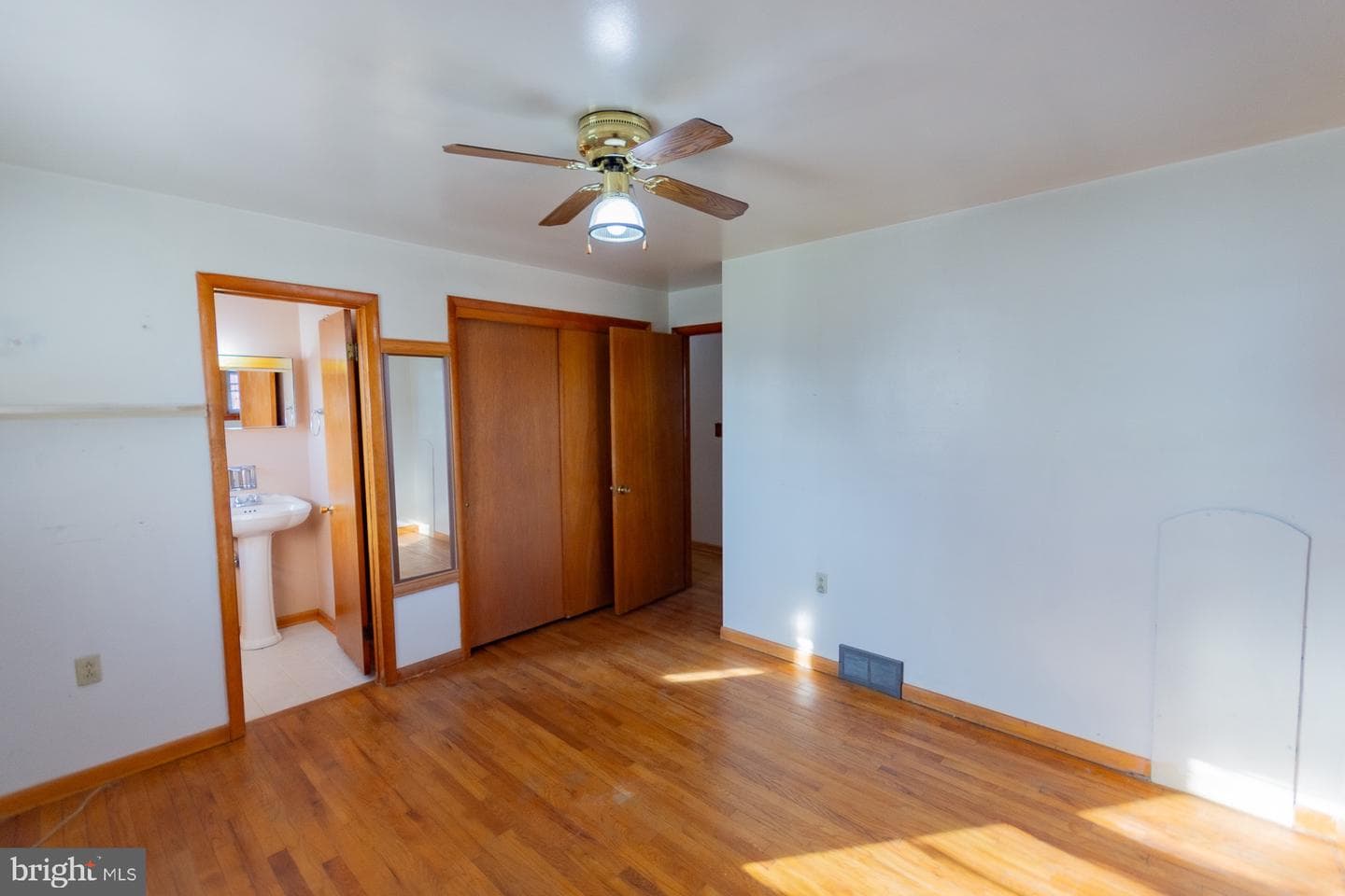 14801 Charles Town Road photo 28