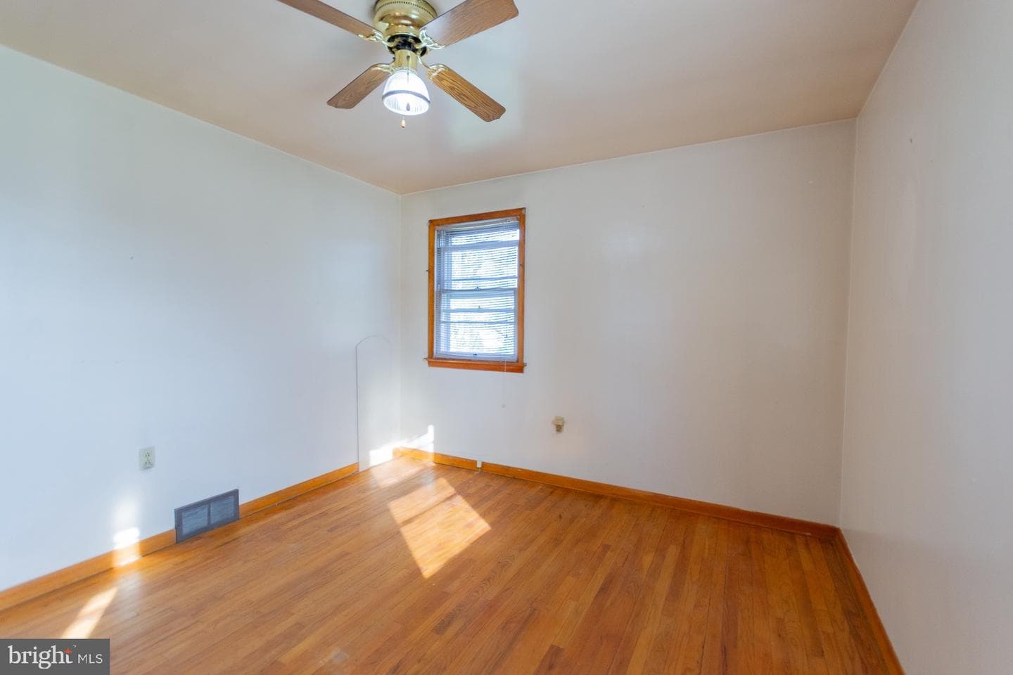 14801 Charles Town Road photo 29