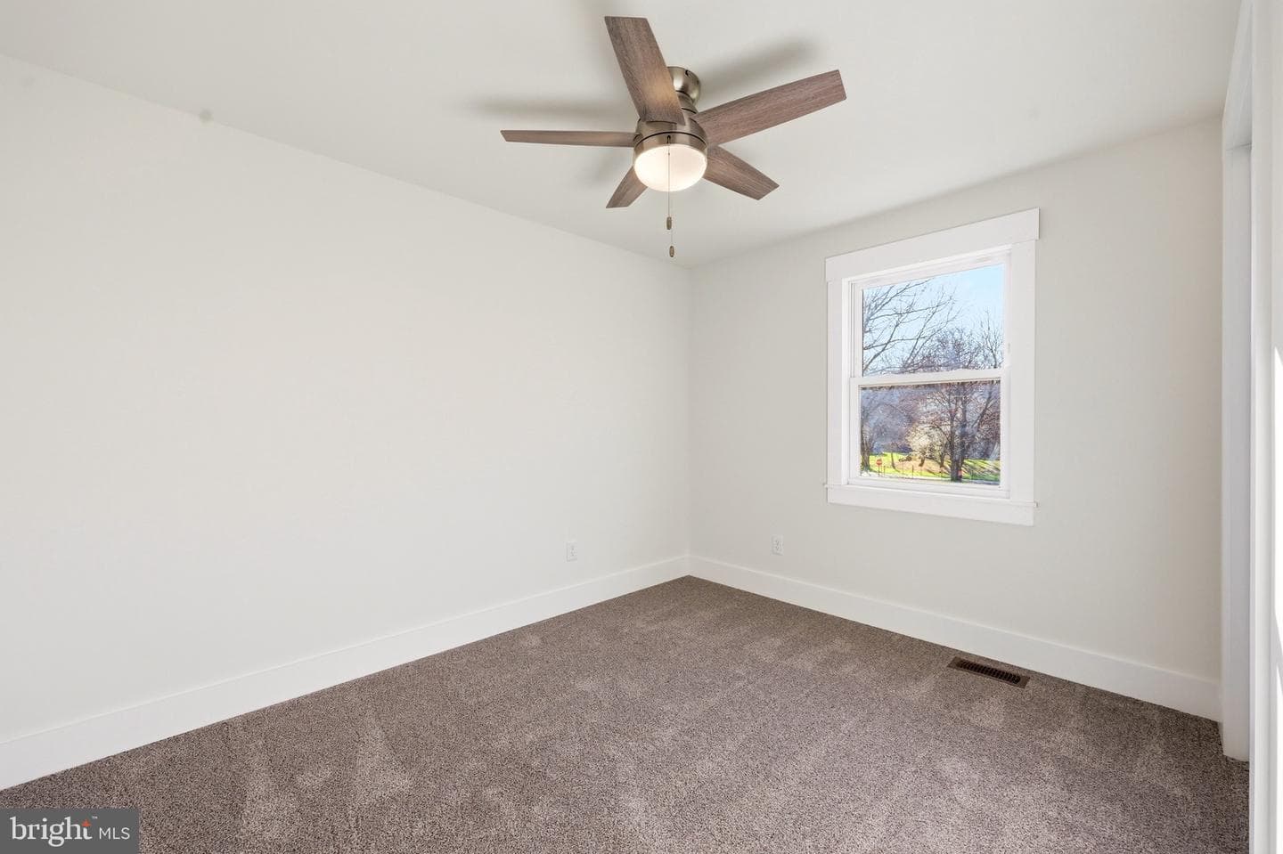 39 Nightingale Lane photo 31