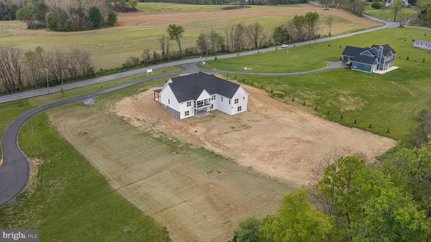 17 Maple Hill Lane photo 72